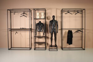 butikkstativer for oppheng og hyller